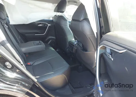 2021 Toyota Rav4 Limited z USA, uszkodzony, nr VIN 2T3Y1RFVXMW172464